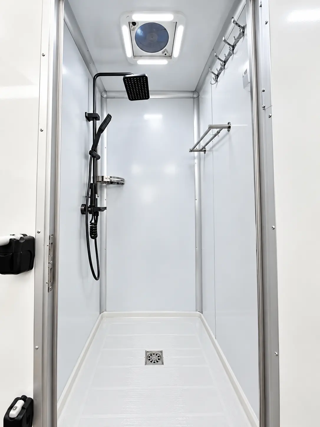 20 ft Shower Trailer (10 stalls) with Handwashing Sink for rent in Florida (photo 1)