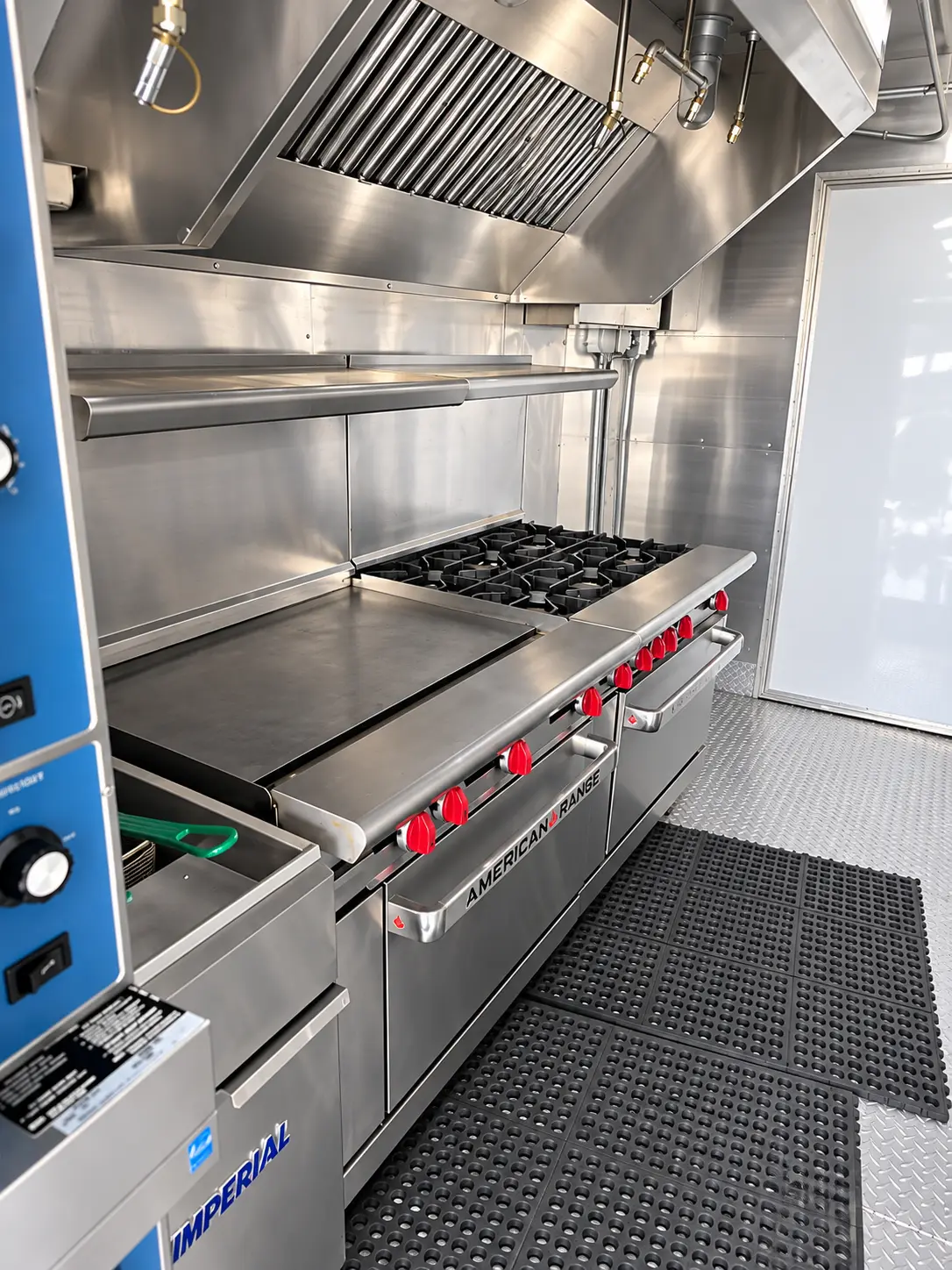 40 ft Mobile Combo Kitchen for rent in Florida (photo 2)